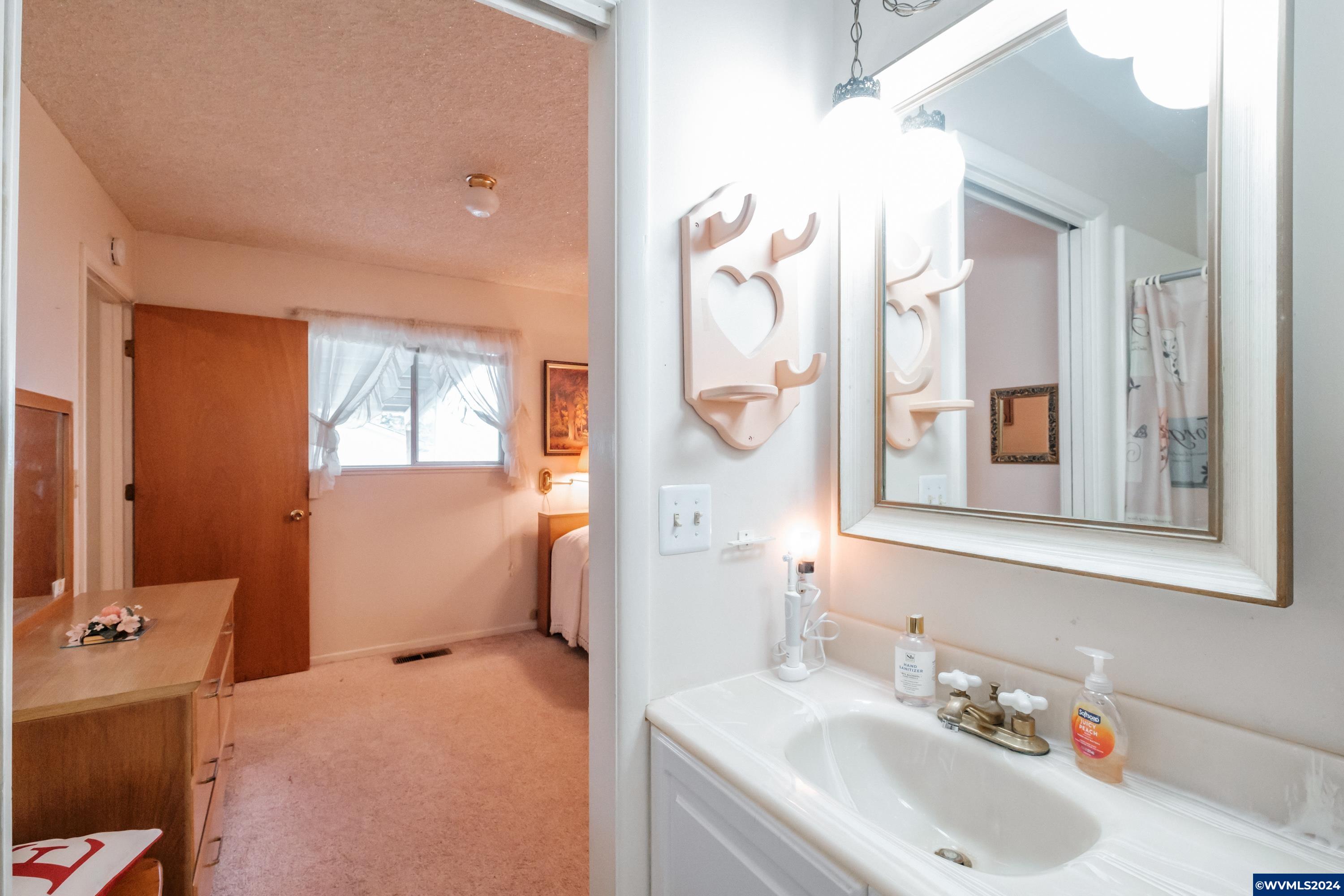 28436 Liberty Road Sweet Home, OR 97386 - Photo 23 of 42 Gallery Image 23