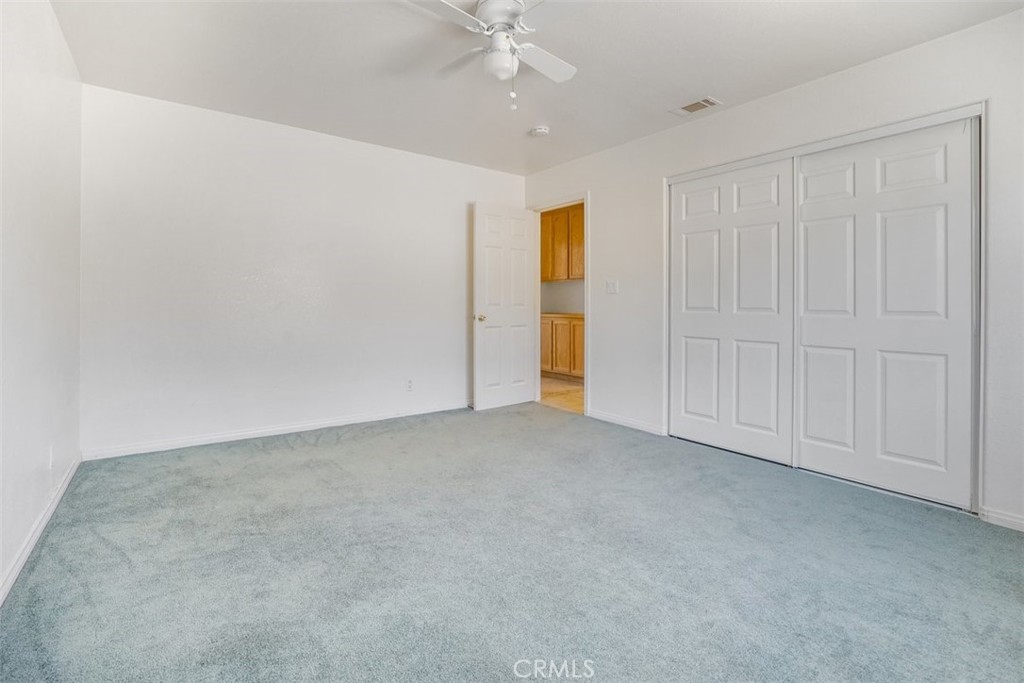 11221 Omelveny Road Oak Hills, CA 92344 - Photo 22 of 40