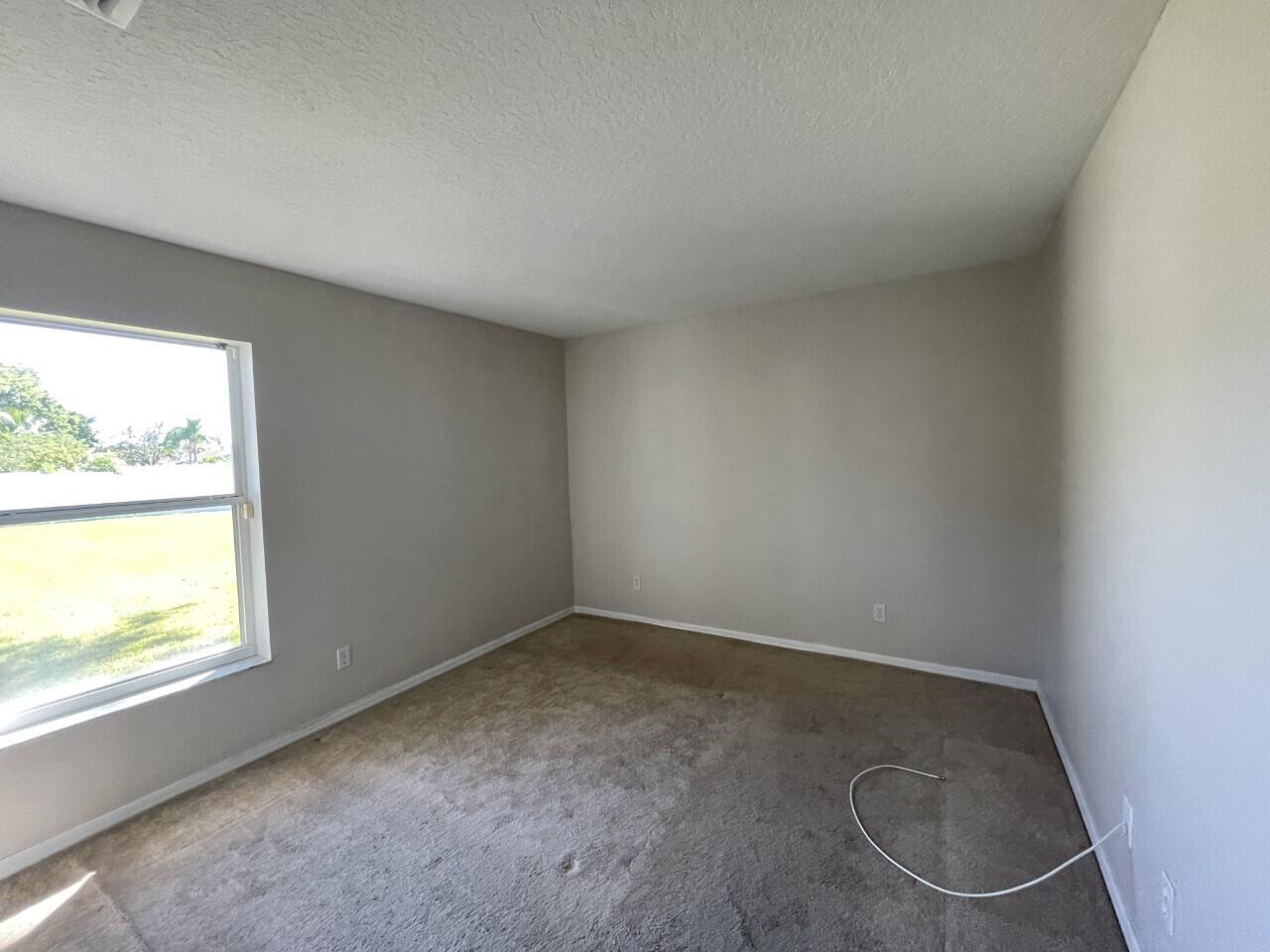 337 Southeast Fisk Road Port St. Lucie, FL 34984 - Photo 20 of 32 thumbnail_IMG_9641