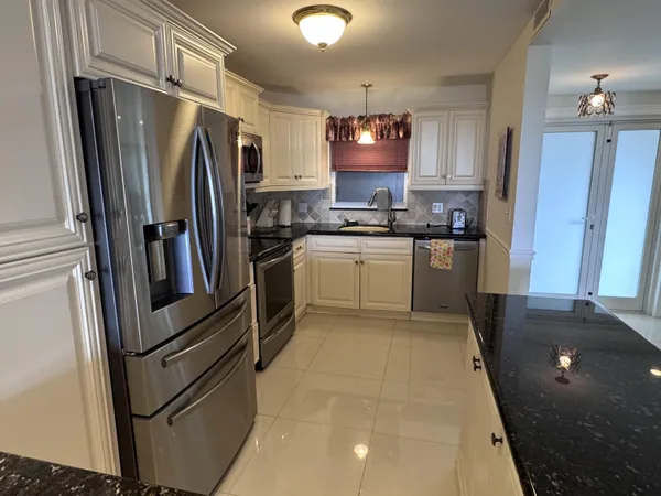 $3,800 | 328 North Ocean Boulevard, Unit 706, Pompano Beach, FL 33062