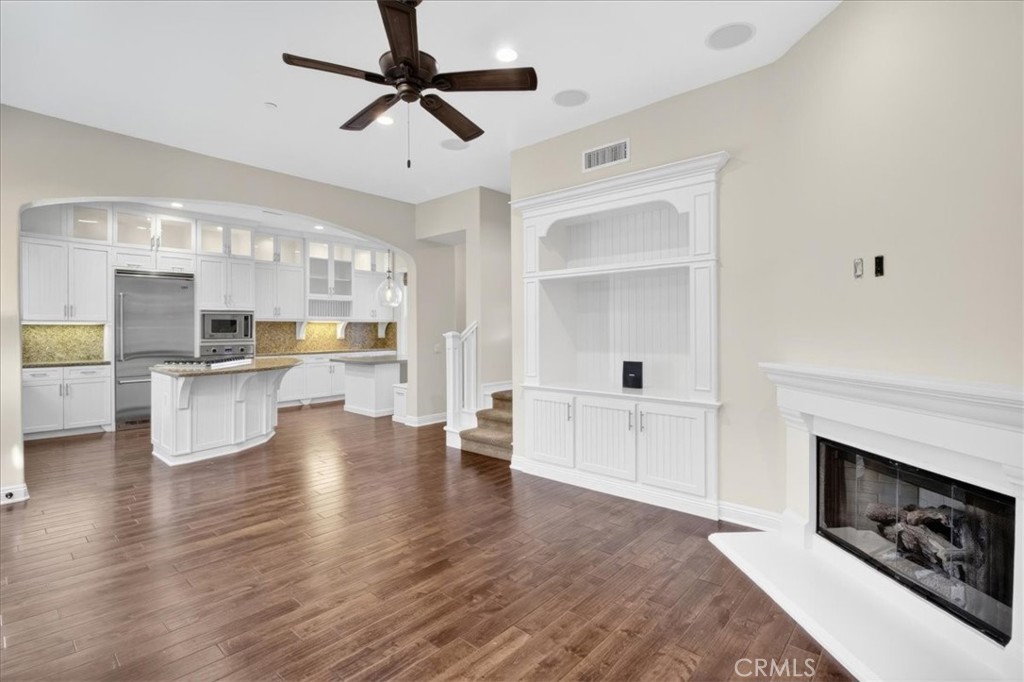 17271 Wareham Lane Huntington Beach, CA 92649 - Photo 12 of 37