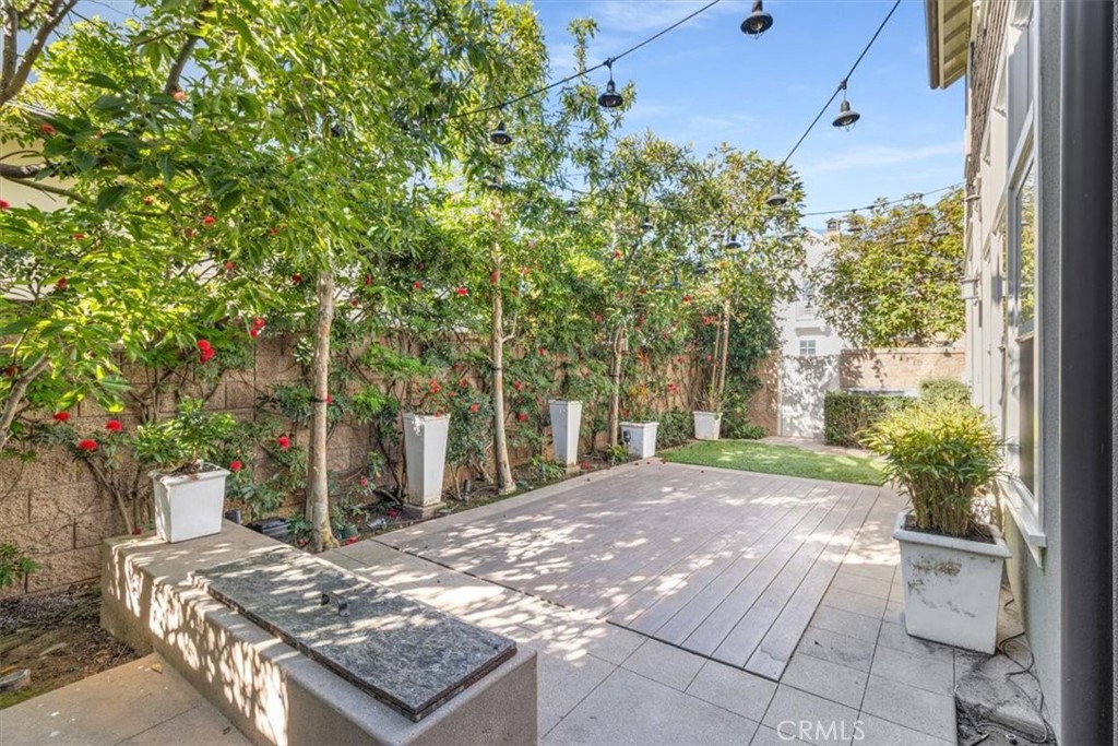 17271 Wareham Lane Huntington Beach, CA 92649 - Photo 35 of 37