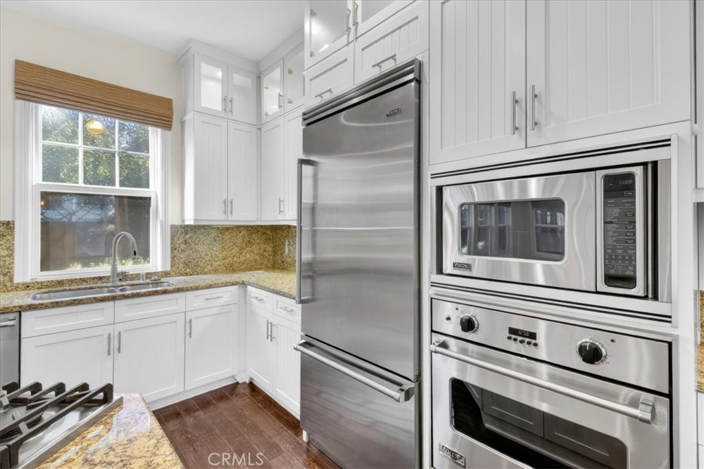 17271 Wareham Lane Huntington Beach, CA 92649 - Photo 9 of 37