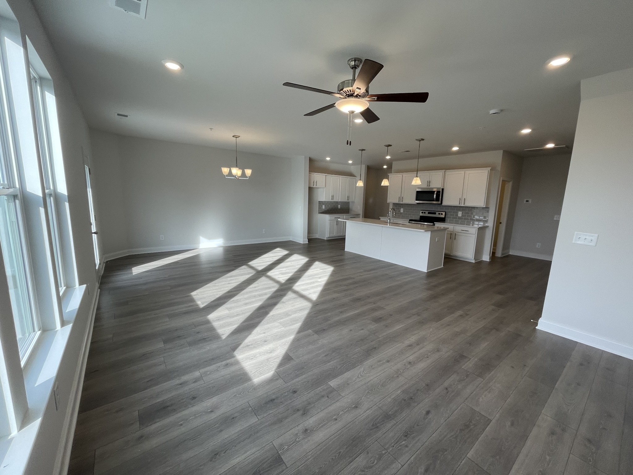 1160 June Wilde Ridge Spring Hill, TN 37174 - Photo 3 of 16 Gallery Image 3