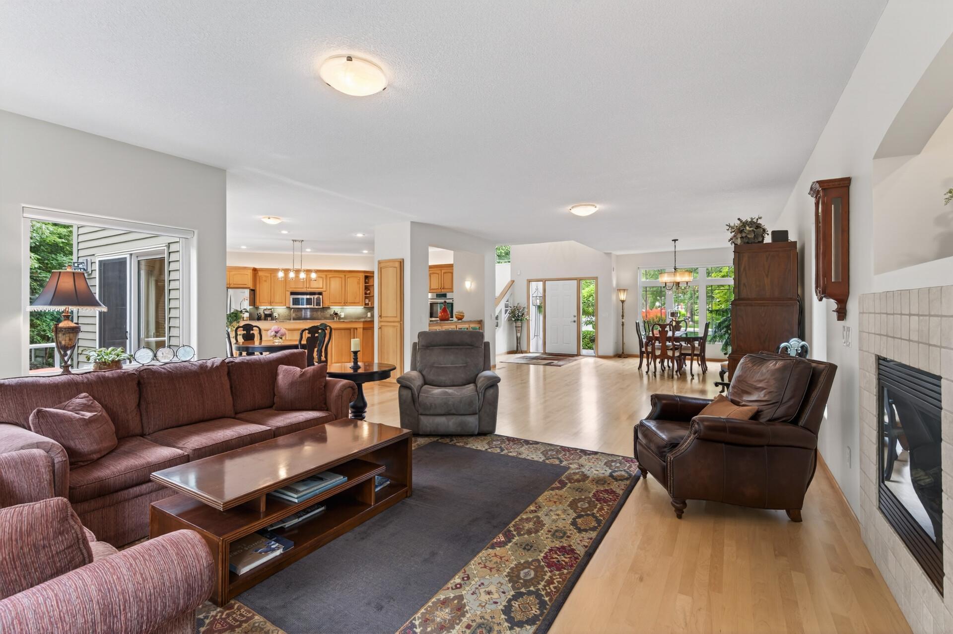 381 Del Rio Drive Chanhassen, MN 55317 - Photo 22 of 97