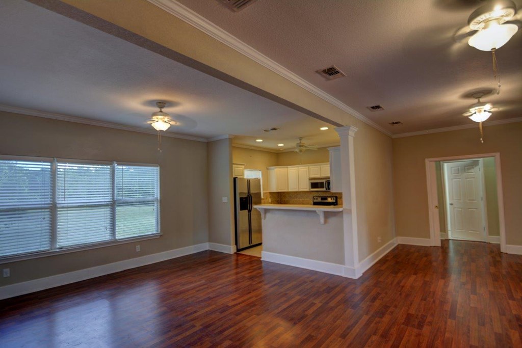 659 B Town Creek Road Kerrville, TX 78028 - Photo 8 of 26