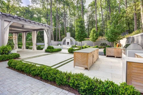$9,000,000 | 365 King Road Northwest, Atlanta, GA 30342