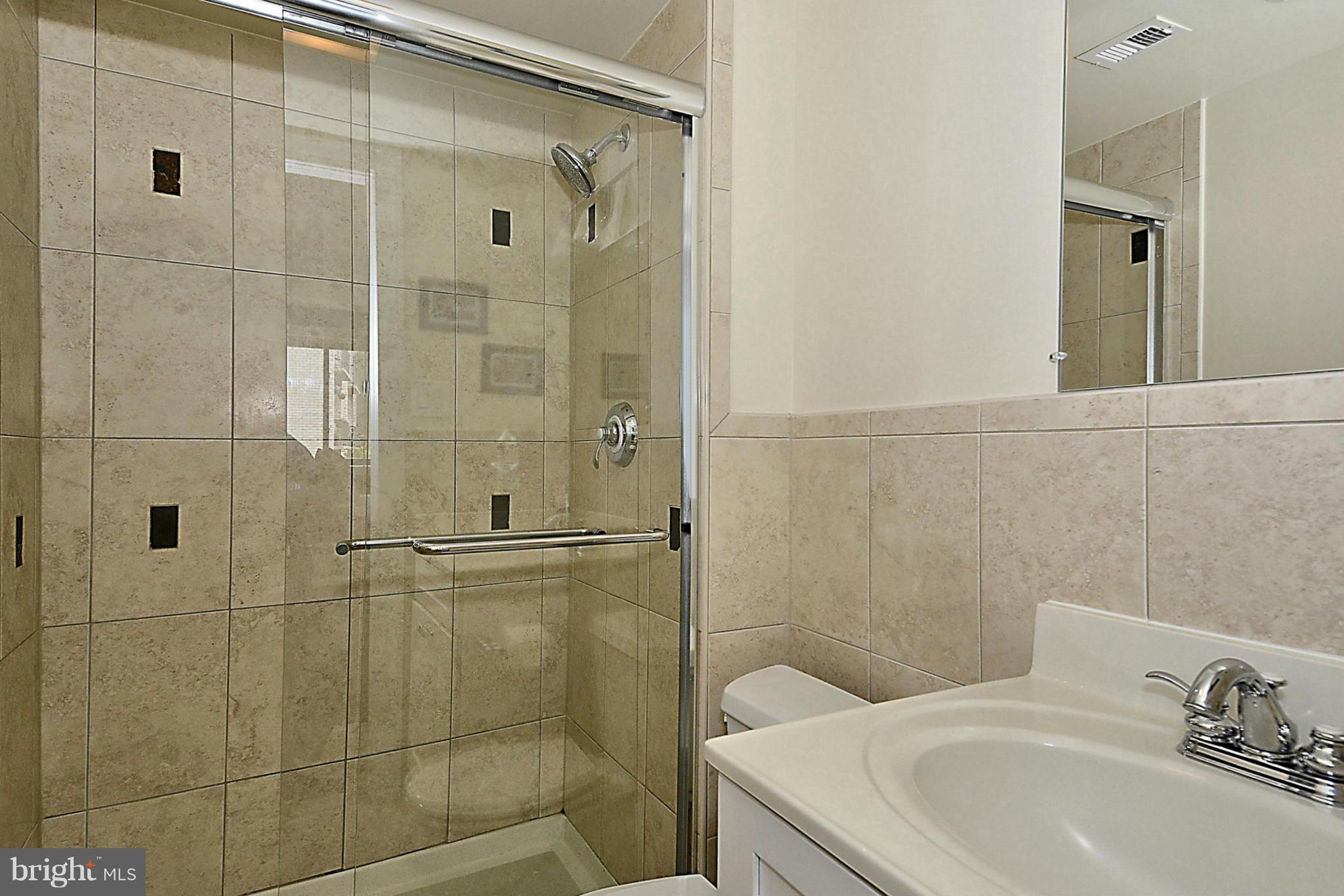 10862 Bucknell Drive, Unit 101 Silver Spring, MD 20902 - Photo 14 of 28 Bath (Master)