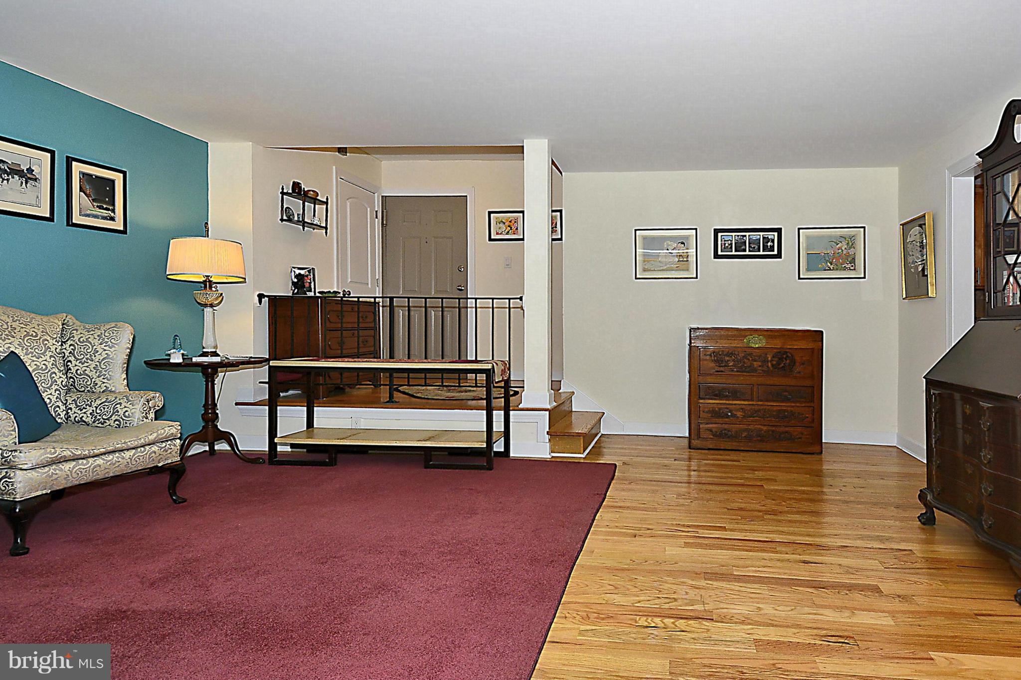 10862 Bucknell Drive, Unit 101 Silver Spring, MD 20902 - Photo 5 of 28 Living Room