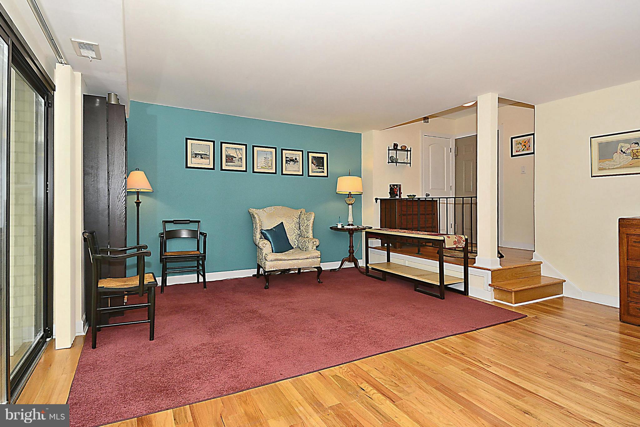 10862 Bucknell Drive, Unit 101 Silver Spring, MD 20902 - Photo 7 of 28 Living Room