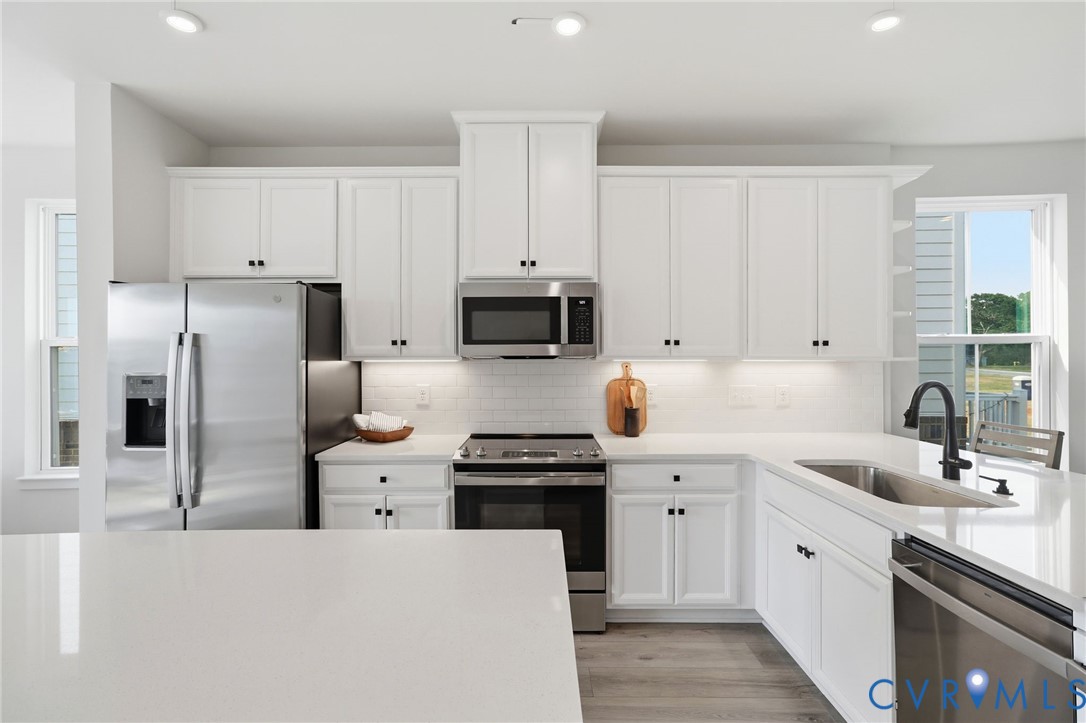 1231 Ewing Pk Loop Midlothian, VA 23113 - Photo 16 of 45