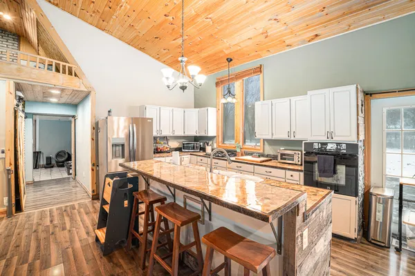 $344,500 | 323 South Truhn Road, Fowlerville, MI 48836