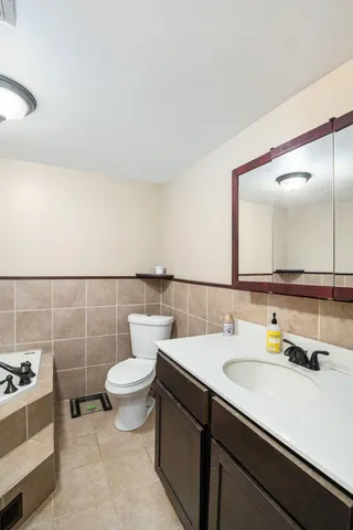 $373,000 | 323 South Truhn Road, Fowlerville, MI 48836