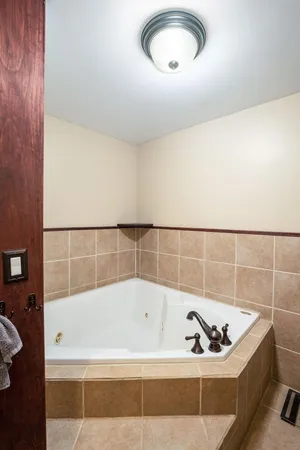$344,500 | 323 South Truhn Road, Fowlerville, MI 48836