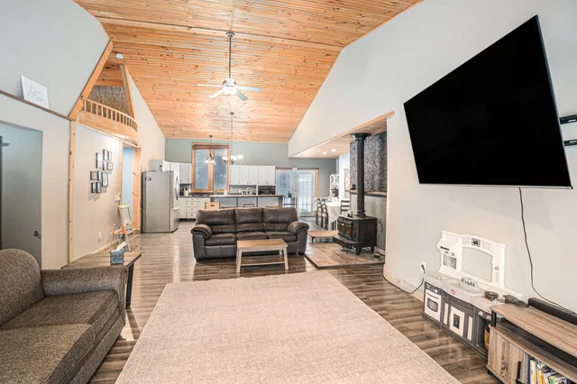 $373,000 | 323 South Truhn Road, Fowlerville, MI 48836