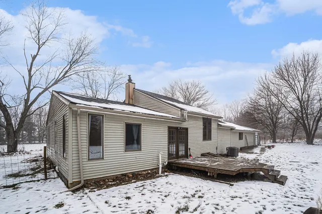 $373,000 | 323 South Truhn Road, Fowlerville, MI 48836