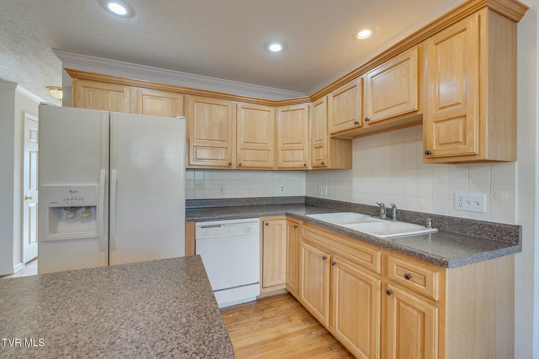 137 Austin Ridge Court Gray, TN 37615 - Photo 17 of 54 tempImageNWNPkc