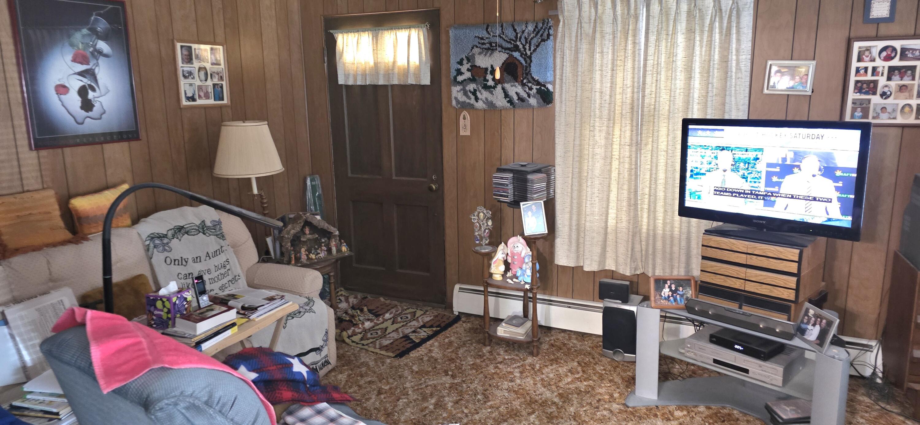 215 Cook Street Auburn, ME 04210 - Photo 7 of 29 20260411_142516