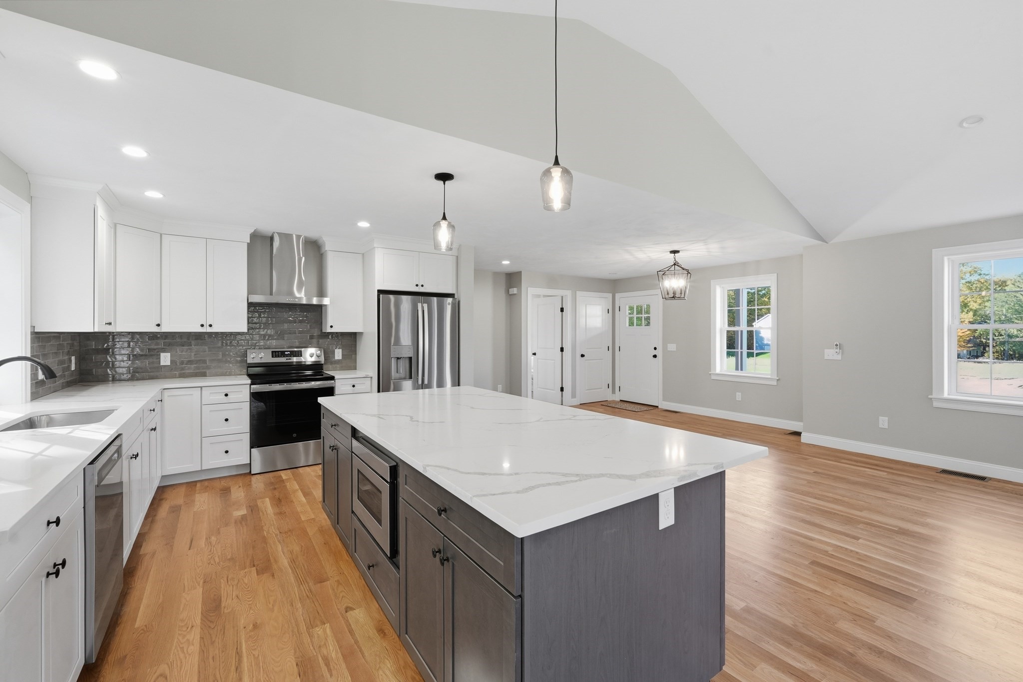 126 Townsend Harbor Road Lunenburg, MA 01462 - Photo 11 of 40 Gallery Image 11