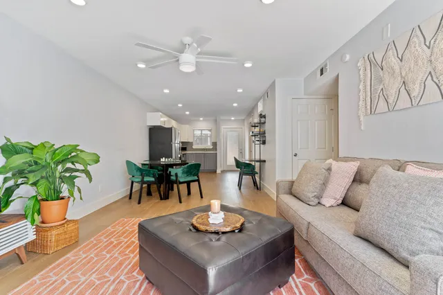 $2,500 | 909 Reinli Street, Unit 116, Austin, TX 78751