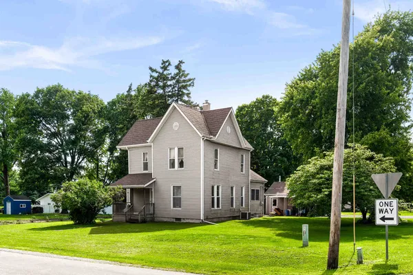 $153,000 | 708 North Mill Street, Le Roy, IL 61752
