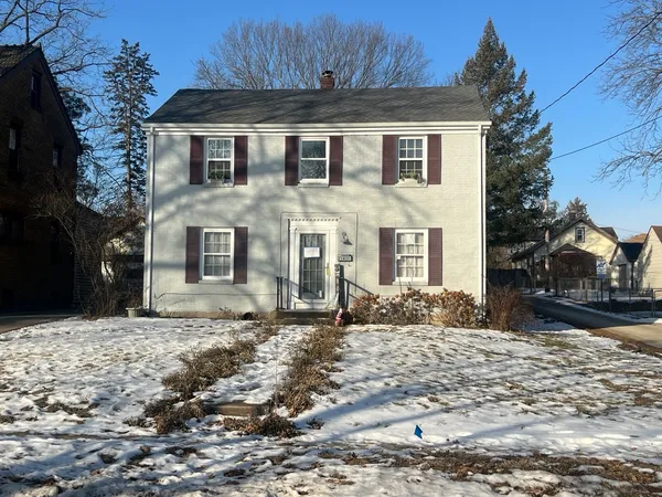$191,970 | 216 Robert Avenue, Rockford, IL 61107