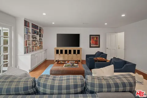 $4,998,000 | 837 North Bundy Drive, Los Angeles, CA 90049