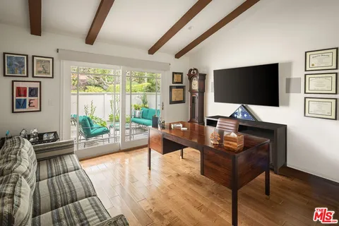 $4,998,000 | 837 North Bundy Drive, Los Angeles, CA 90049