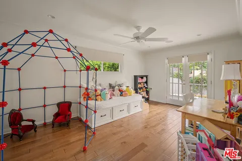 $4,998,000 | 837 North Bundy Drive, Los Angeles, CA 90049