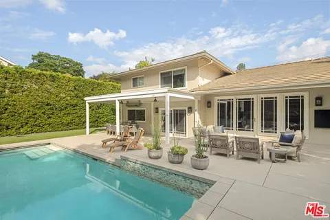$4,998,000 | 837 North Bundy Drive, Los Angeles, CA 90049