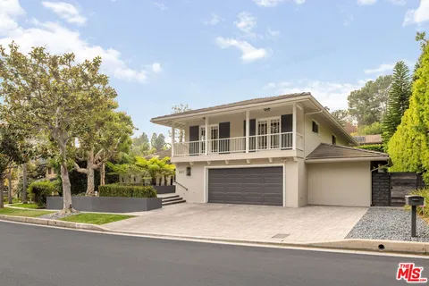 $4,998,000 | 837 North Bundy Drive, Los Angeles, CA 90049