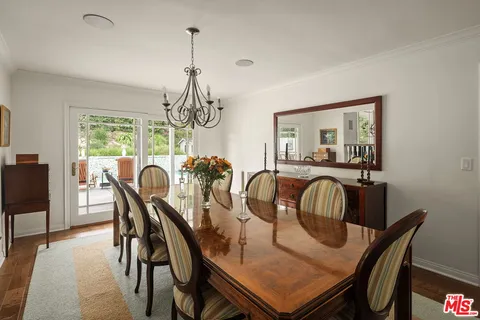 $4,998,000 | 837 North Bundy Drive, Los Angeles, CA 90049