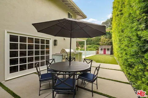 $4,998,000 | 837 North Bundy Drive, Los Angeles, CA 90049