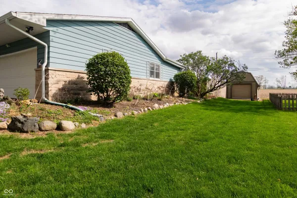 $362,500 | 2101 Elizaville Road, Lebanon, IN 46052