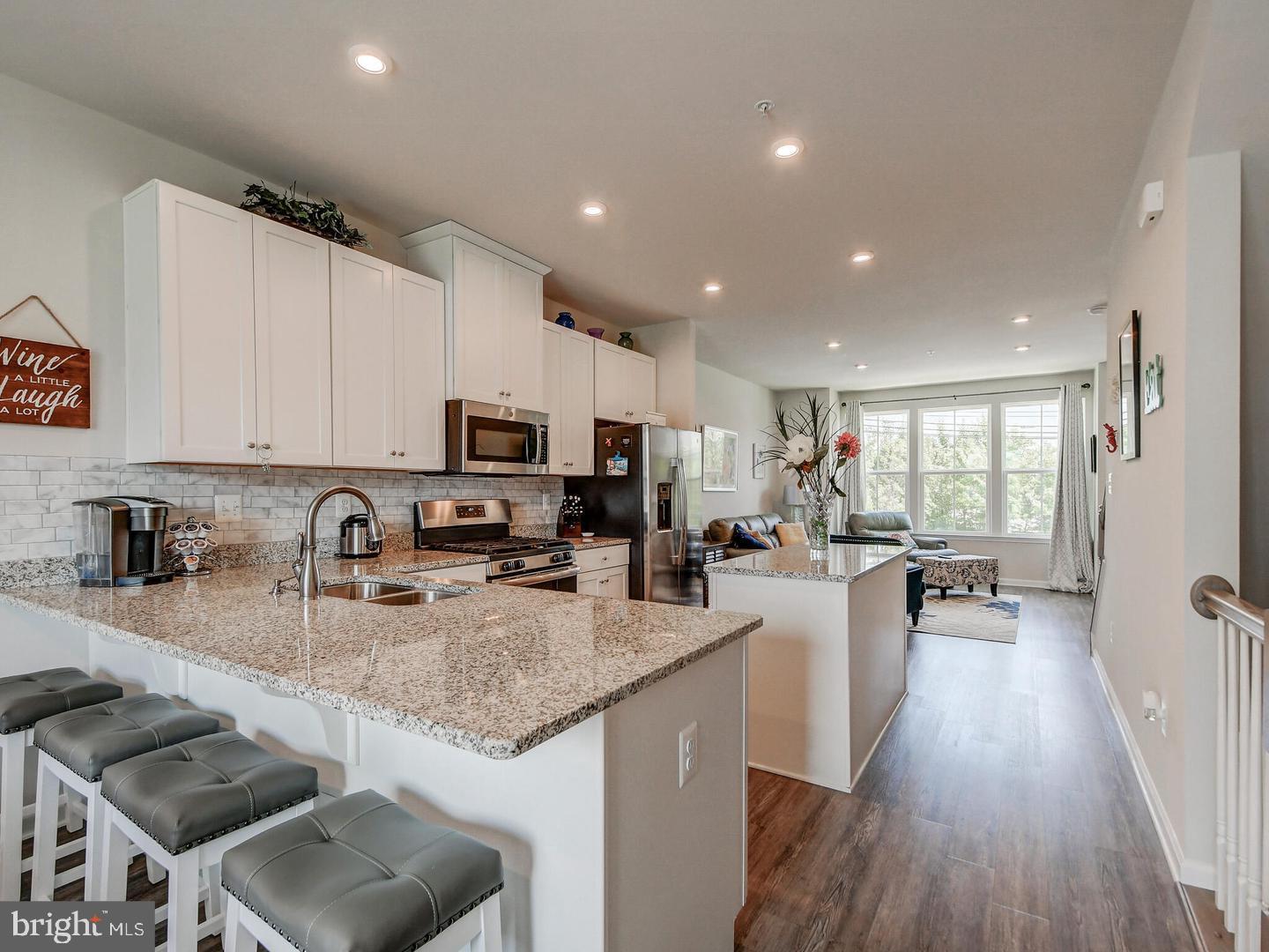 7511 Mundell Road Hanover, MD 21076 - Photo 12 of 26 Kitchen, Living