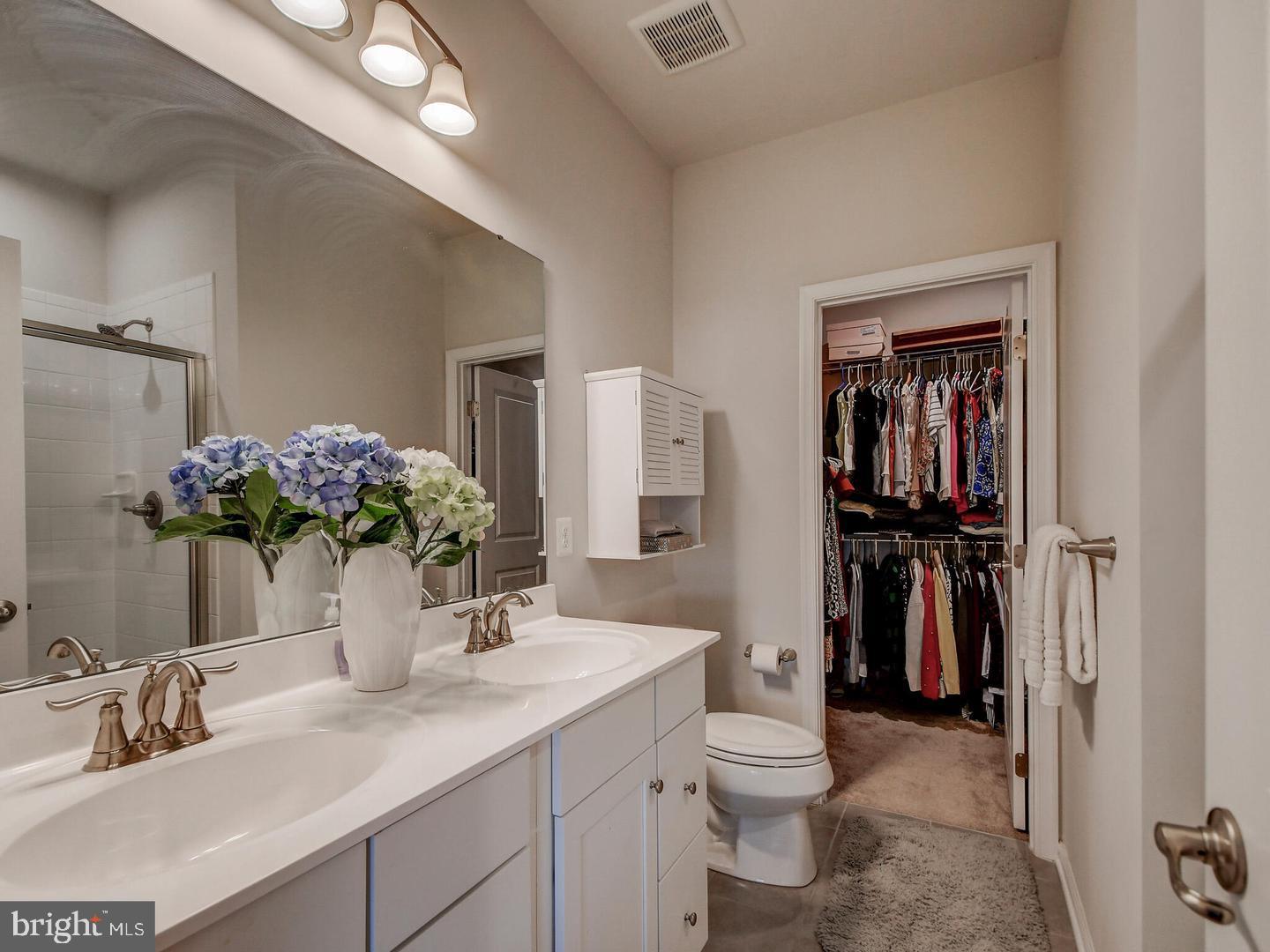 7511 Mundell Road Hanover, MD 21076 - Photo 21 of 26 Owners Bath, Closet