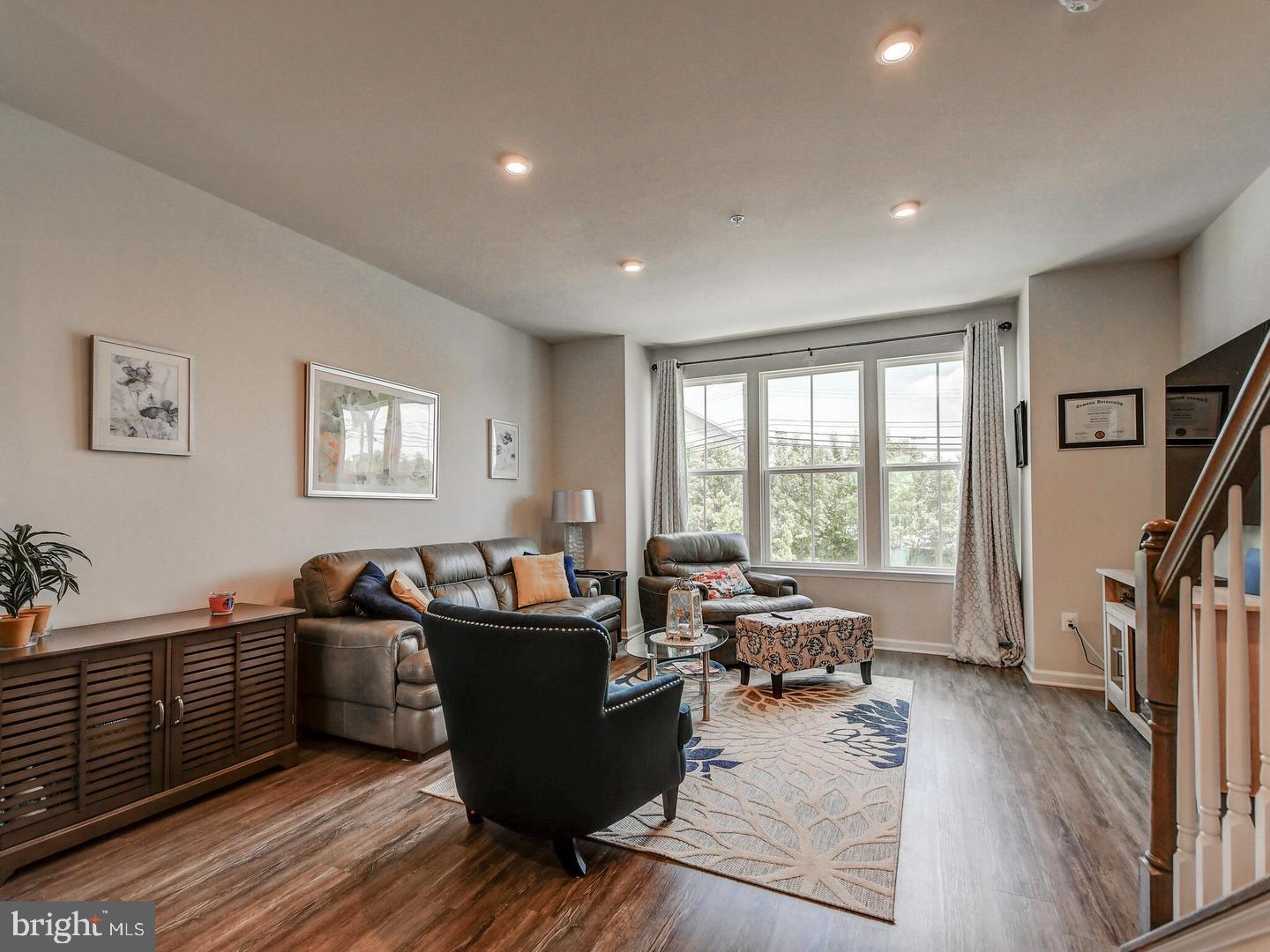 7511 Mundell Road Hanover, MD 21076 - Photo 6 of 26 Living Rm