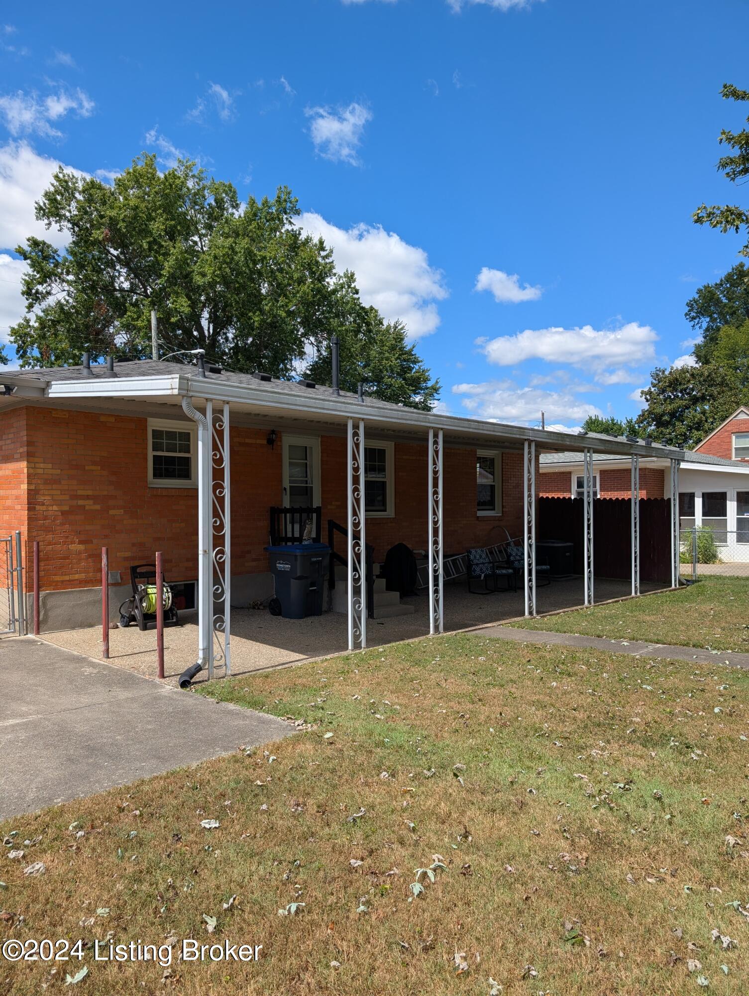 7809 Bluebonnet Road Louisville, KY 40258 - Photo 27 of 32 PXL_20240907_174309185