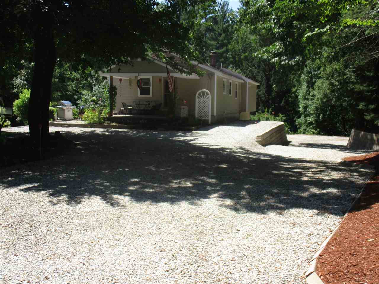 11 Nissitissit Road Brookline, NH 03033 - Photo 3 of 30 Gallery Image 3