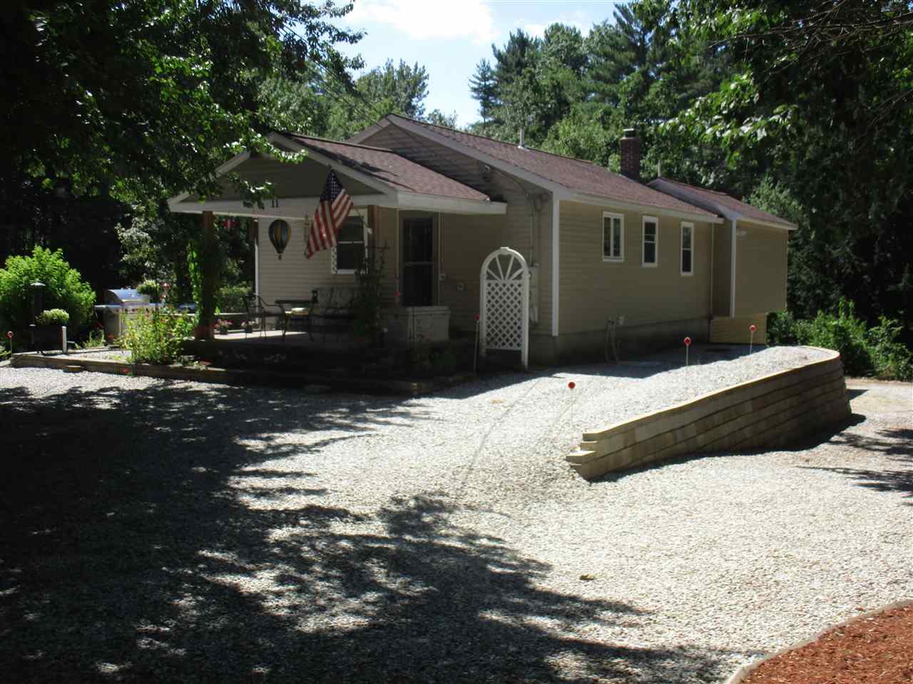 11 Nissitissit Road Brookline, NH 03033 - Photo 4 of 30 Gallery Image 4