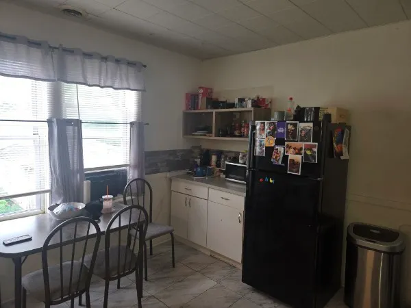 $149,900 | 615 Frances Street, Phoenix, IL 60426