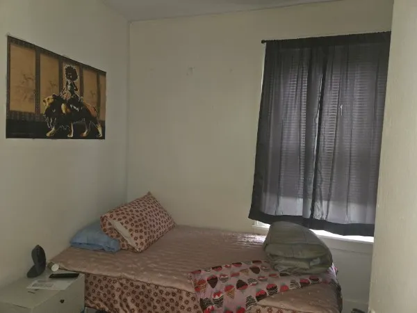 $149,900 | 615 Frances Street, Phoenix, IL 60426