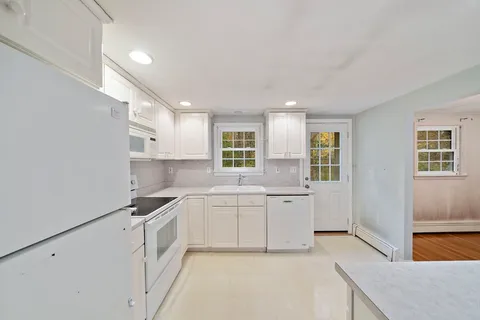 $549,000 | 40 Fairwood Drive, Pembroke, MA 02359