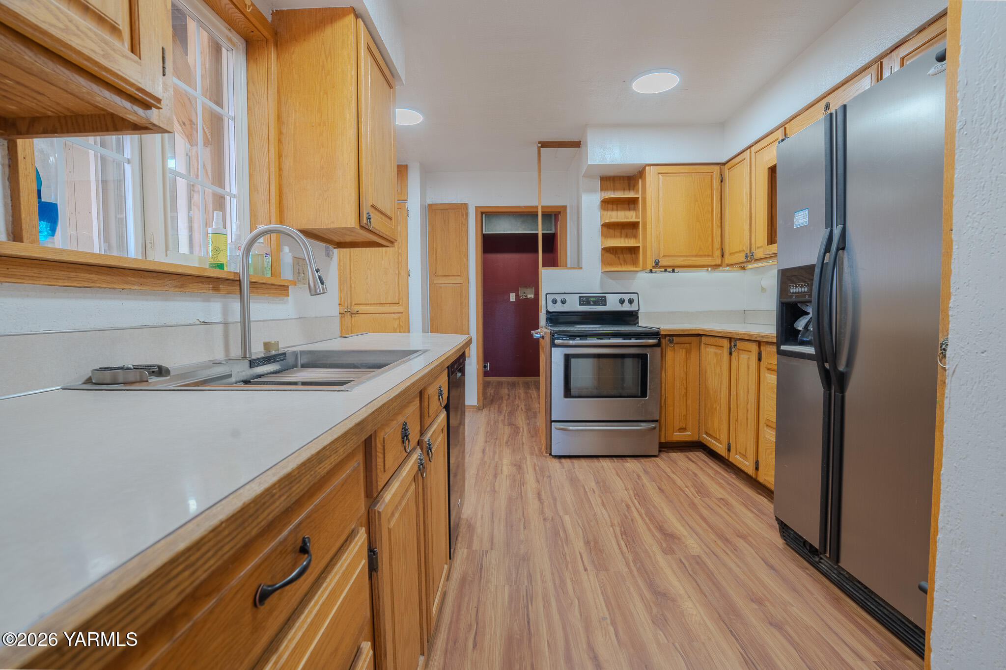 724 Ghormley Road Yakima, WA 98908 - Photo 11 of 44 Kitchen
