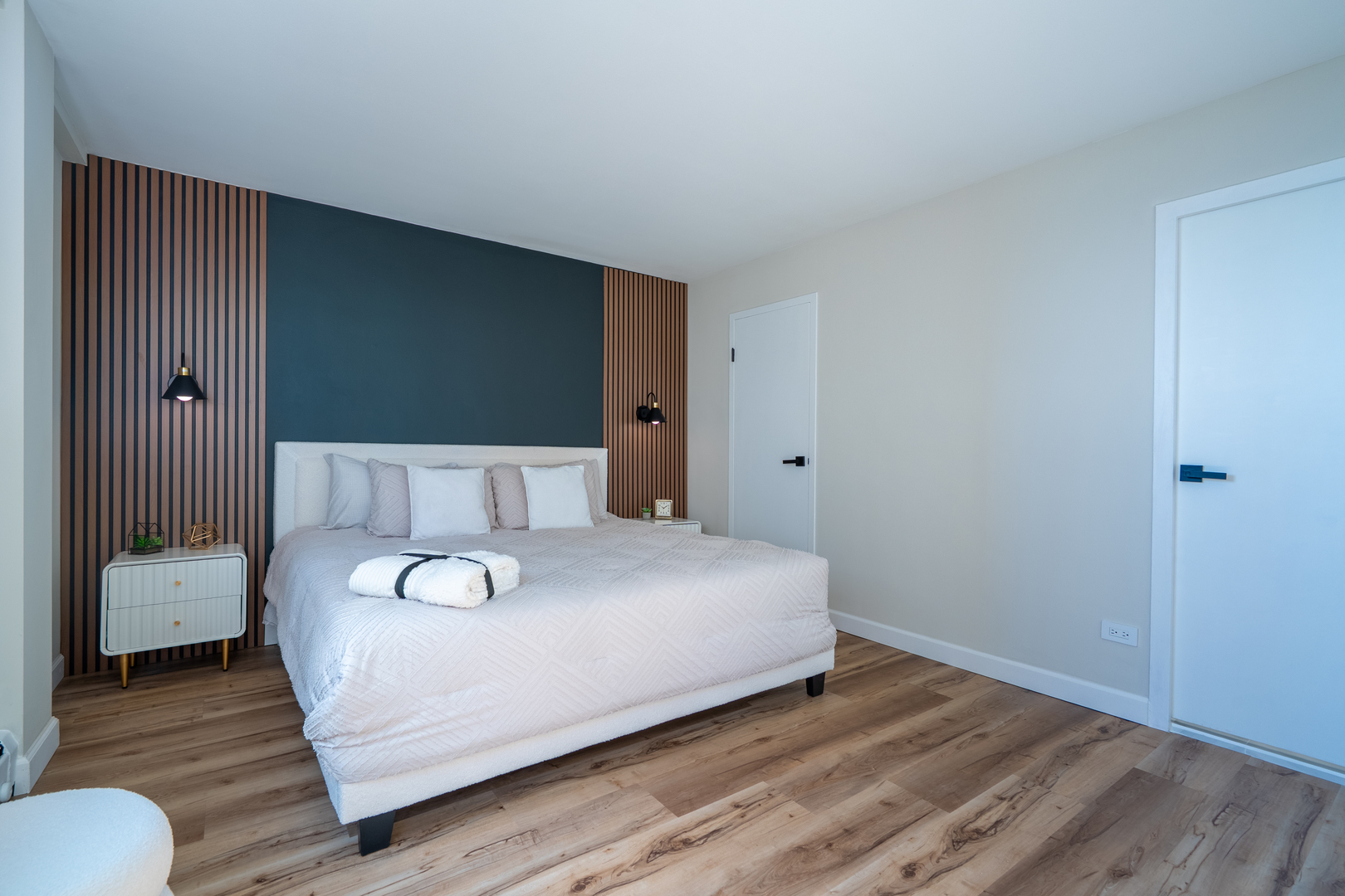 6300 North Sheridan Road, Unit 802 Chicago, IL 60660 - Photo 6 of 26 Gallery Image 6