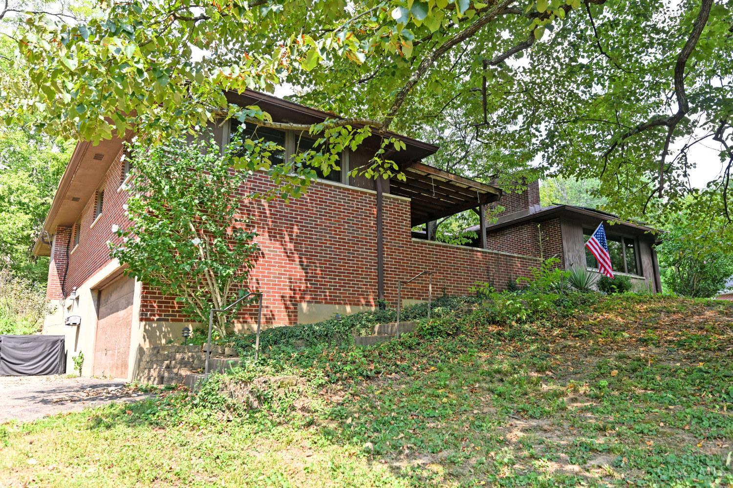 7714 Forest Road Cincinnati, OH 45255 - Photo 3 of 43 Gallery Image 3