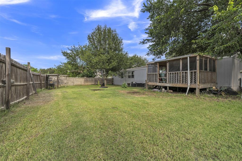 1909 Coral Road Pelican Bay, TX 76020 - Photo 31 of 40