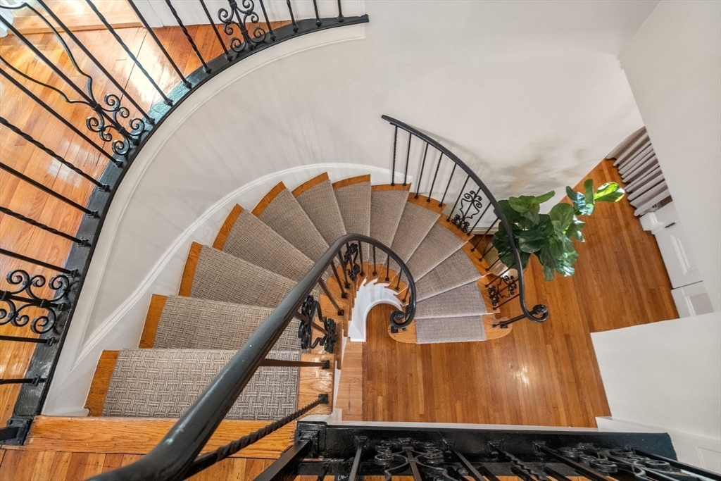 14 Prentice Road Newton, MA 02459 - Photo 32 of 42