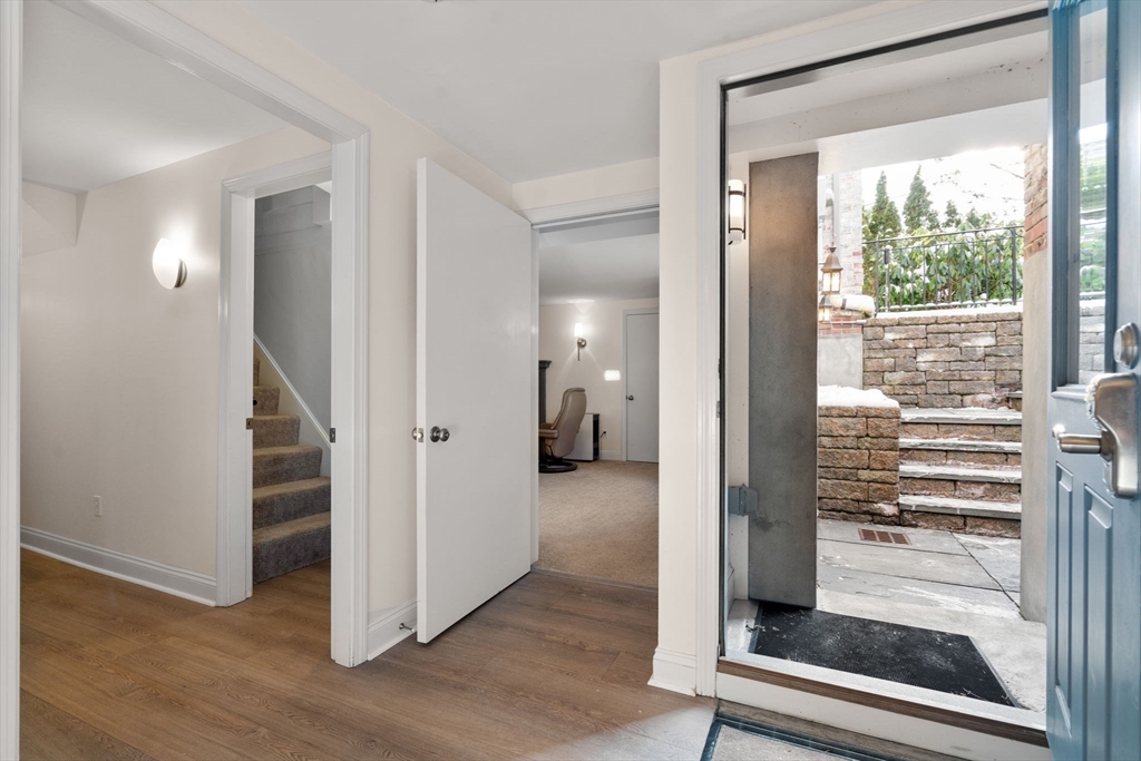 14 Prentice Road Newton, MA 02459 - Photo 35 of 42