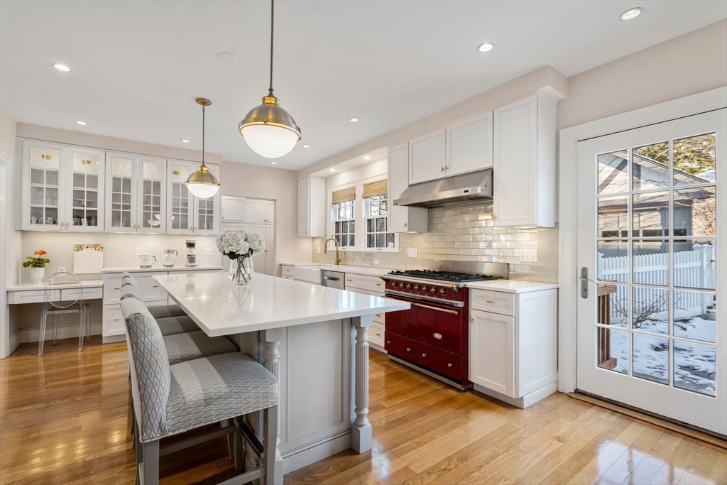 14 Prentice Road Newton, MA 02459 - Photo 5 of 42